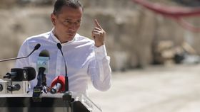 Cine este Daniel Băluță, de profesie medic stomatolog, dar primar la sector 4 și favoritul în sondajele la Primăria Capitalei